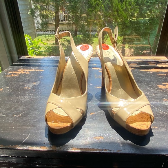 Guess Peep Toe Platform Sling Backs Beige Patent Leather Cork Spike Heels 9.5 - Picture 7 of 12